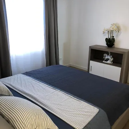 Sasha Apartment *