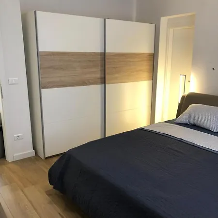 Sasha Apartment