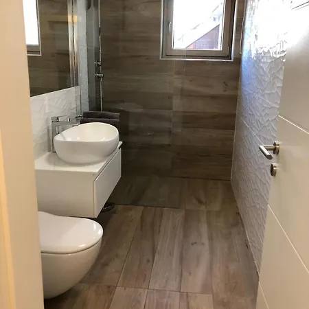 Sasha 2 Apartment